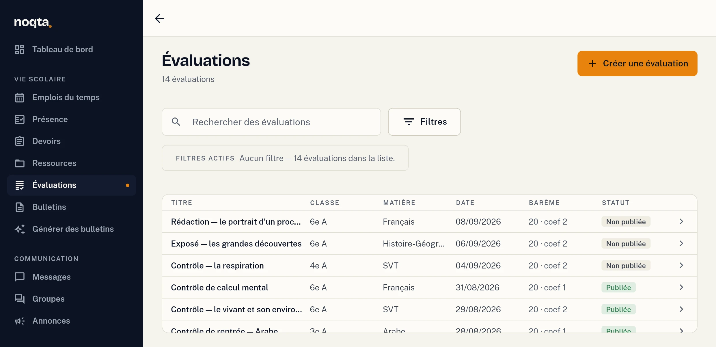 Écran Évaluations de Noqta : la liste des évaluations d'une classe avec leur matière, leur date, leur barème et leur statut publié.